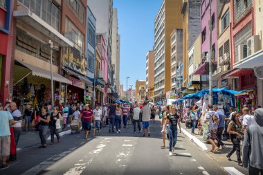 Sao Paulo, Brezilya - 13 Kasım 2017 de Marco Caddesi, Sao Paulo şehir merkezindeki popüler alışveriş caddesi - Sao Paulo, Brezilya