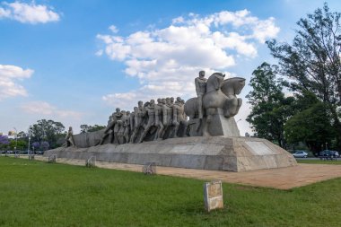 Ibirapuera Park 'taki Bandeiras Anıtı - Sao Paulo, Brezilya