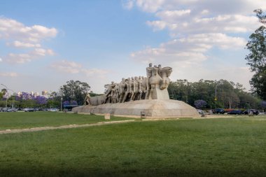 Ibirapuera Park 'taki Bandeiras Anıtı - Sao Paulo, Brezilya