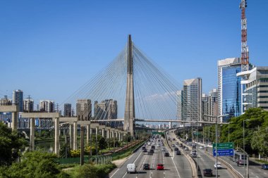 Octavio Frias Köprüsü veya Ponte Estaiada - Sao Paulo, Brezilya