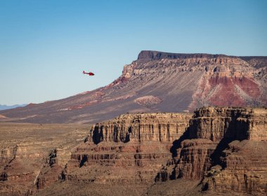 Grand Canyon Batı RIM - Arizona, ABD uçan helikopter