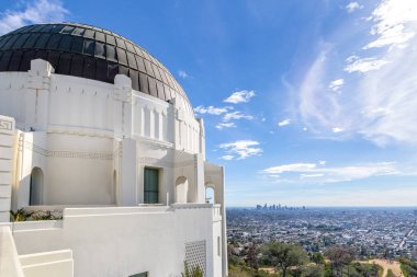 Griffith Gözlemevi ve şehir manzarası - Los Angeles, Kaliforniya, ABD