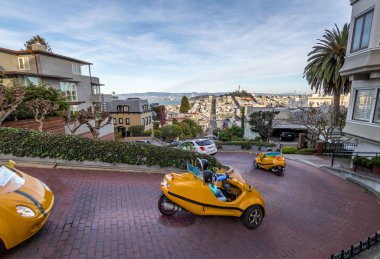 Lombard Street - San Francisco, California, USA clipart
