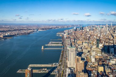 Gökdelenler ve Hudson RIV Manhattan Skyline havadan görünümü