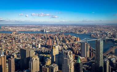Manhattan Skyline hava görünümünü gökdelenler, Doğu Nehri, B ile