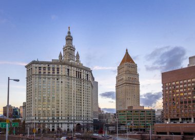 Manhattan belediye binasında günbatımı - New York, ABD