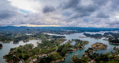 Panoramik Guatape Barajı (Penol) - Kolombiya