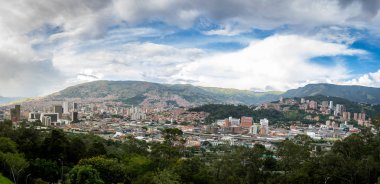 Medellin, Kolombiya'nın panoramik manzarası