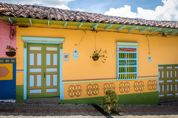 Casa Colorida Guatape Colômbia — Fotografia de Stock