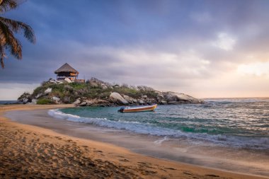 Gündoğumu ve plaj kulübe, Cabo San Juan - Tayrona doğal Nationa