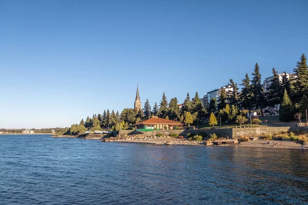 Bariloche manzarası ve Nahuel Huapi Gölü - Bariloche, Patagonia, Arjantin