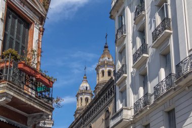 San Telmo mahalle binalar ve San Pedro Telmo kilise - Buenos Aires, Arjantin