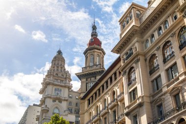 Palacio Barolo (Barolo Sarayı) ve La Inmobiliaria binalar - Buenos Aires, Arjantin