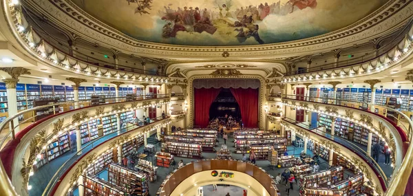 Buenos Aires, Arjantin - 12 Mayıs 2018: İç in El Ateneo Grand görkemli kitapçı - Buenos Aires, Arjantin