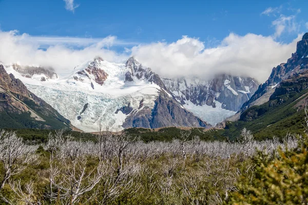 Cerro Torre Coberta Nuvens Patagônia Chalten Argentina — Fotografia de Stock