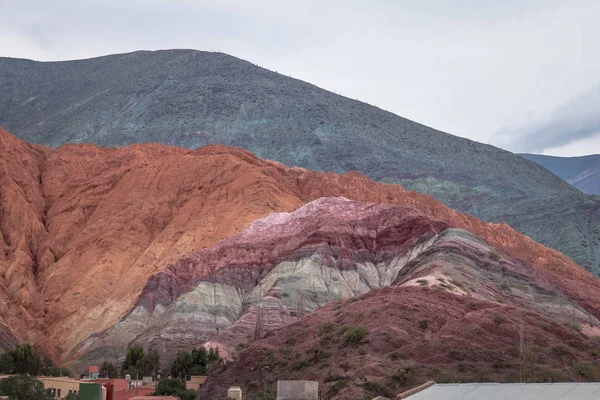 Colina Das Sete Cores Cerro Los Siete Colores Cidade Purmamarca — Fotografia de Stock