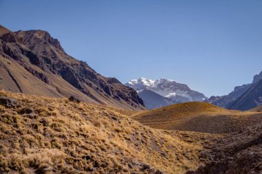 Aconcagua Güney duvarı görünümünden Aconcagua Provincial Park Cordillera de Los Andes - Mendoza Eyaleti, Arjantin