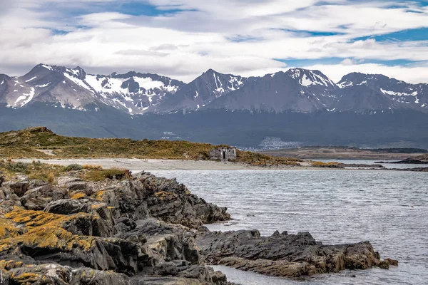 Timber House Island Mountains View Beagle Channel Ushuaia Tierra Del — Stock Photo, Image