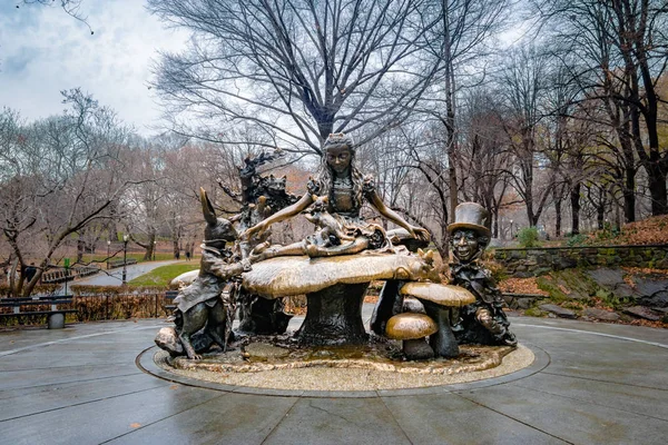 Alice Wonderland Sculpture Central Park New York Usa — Stock Photo, Image