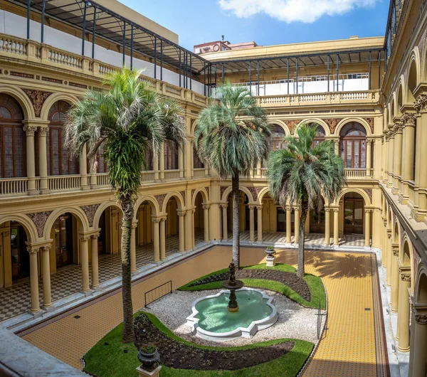 Buenos Aires, Arjantin - 9 Şubat 2018: Casa Rosada Başkanlık Sarayı - Buenos Aires, Arjantin