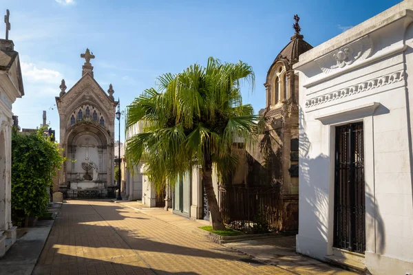 Buenos Aires, Arjantin - 12 Mayıs 2018: Recoleta Mezarlığı - Buenos Aires, Arjantin