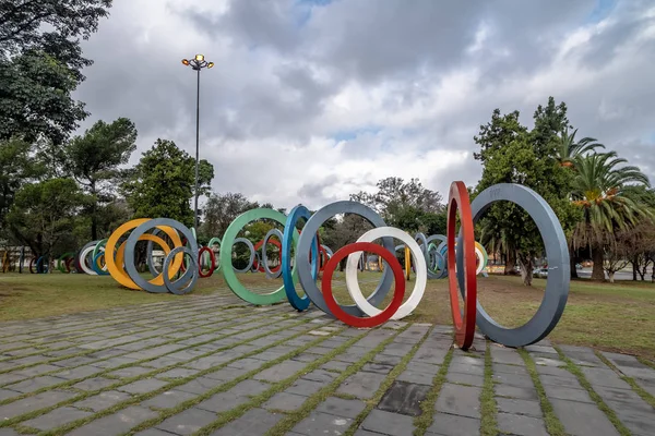 Córdoba Argentina Mayo 2018 Plaza Del Bicentario Con Anillos Que — Foto de Stock