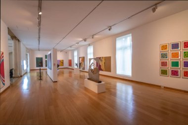 Cordoba, Arjantin - 9 Mayıs 2018: Palacio Ferreyra - Evita Güzel Sanatlar Müzesi (Museo Superior de Bellas Artes Evita) İç mimarisi - Cordoba, Arjantin