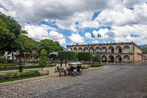 Parque Central Plaza Mayor Ayuntamiento Sarayı Belediye Binası Antigua Guatemala — Stok fotoğraf