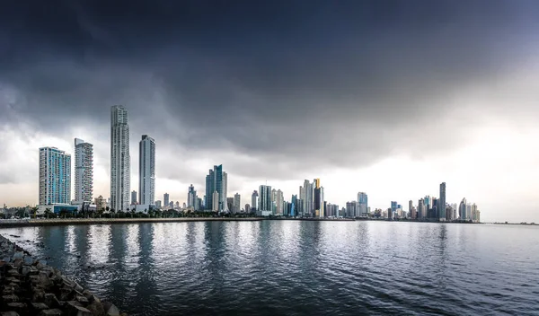 Panoramiczny Widok Panama City Skyline Burzliwy Dzień Panama — Zdjęcie stockowe