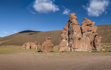 Bolivean altiplano - Bölüm: Potosi, Bolivia Italia Perdida deve kaya oluşumu