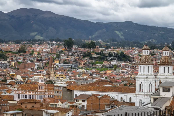 Vista Aérea Ciudad Cuenca Con Iglesia Santo Domingo Cuenca Ecuador — Foto de Stock