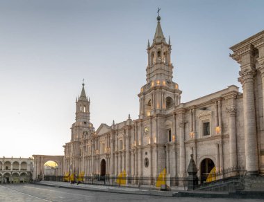 Plaza de Armas Katedrali - Arequipa, Peru