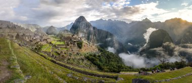 Panoramik Machu Picchu İnka harabelerini - Kutsal Vadi, Peru