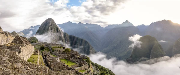 Vista Panorámica Las Ruinas Machu Picchu Inca Valle Sagrado Perú — Foto de Stock