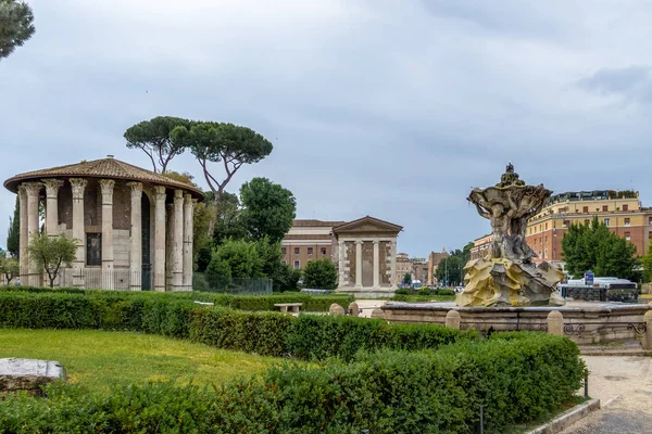 Kašna Tritonů Temple Hercules Victor Tempio Ercole Vincitore Fórum Boarium — Stock fotografie