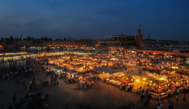 Jemaa el Fnaa kare akşam - Marakeş, Fas
