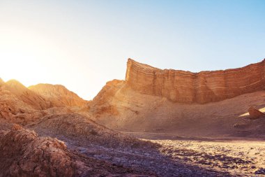 Amfitiyatro oluşumu Moon Valley - Atacama Çölü, Şili