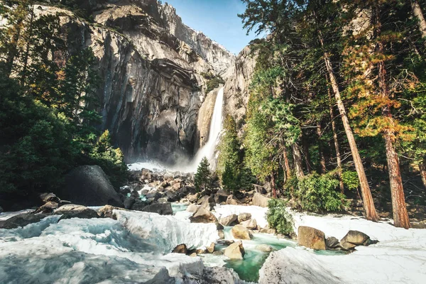 Lower Yosemite Falls at winter (long exposure) - Yosemite National Park, California, USA — Stock Photo, Image