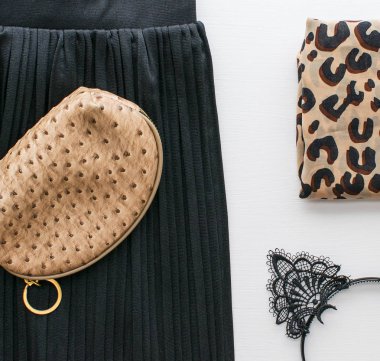 Moda ve beyaz artalanları blogger'da duygusuzca. Üstten Görünüm giysi ve aksesuarları.
