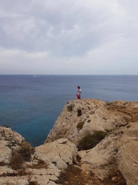 Vista Mar Chipre Protaras Mayo 2018 Hermoso Mar Azul Rocas — Foto de Stock