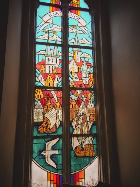 vitray pencereler, farklı renk cam güzel parıldayan ışık