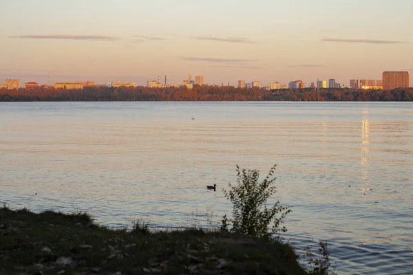 Cityscape Dusk Sunset River — Stock Photo, Image