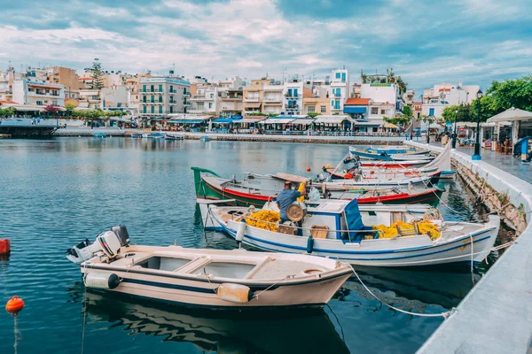 Jezioro Voulismeni Agios Nikolaos Krecie Grecji — Zdjęcie stockowe