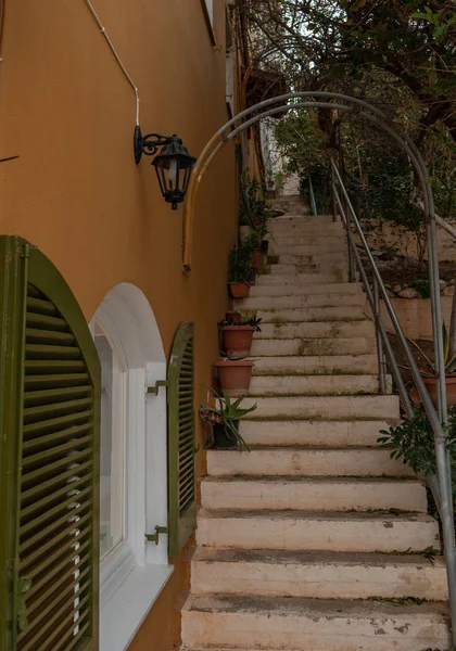 그리스의 흥미있고 아름다운 계단들 — 스톡 사진
