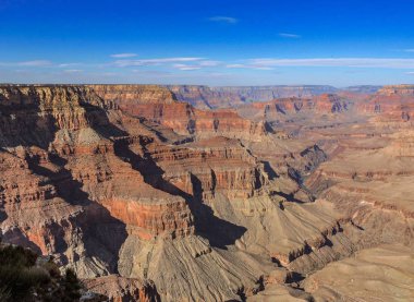 Gökyüzü mavisi arka plan. Doğa manzarası. Güzel doğa manzarası manzarası. Büyük Kanyon Ulusal Parkı, Arizona, ABD.