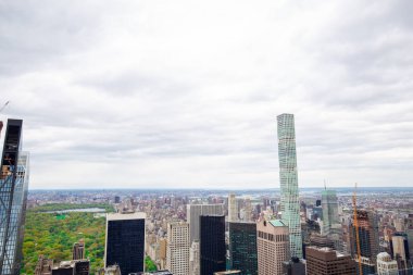 Usa. - New York. Mayıs 2019: ABD ile birlikte Amerika 'nın havadan manzarası. Manhattan - New York City Havacılık. Manhattan şehir merkezi. Panoramik manzara. Şehir finans bölgesi. New York silueti - Usa
