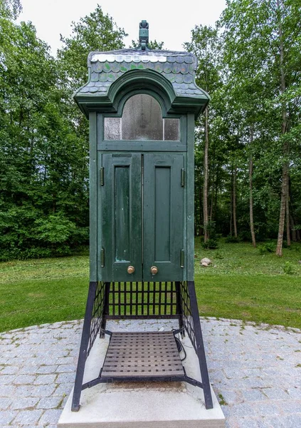 Helsinki, Finlandiya. Doğa geçmişi. Peyzaj arka planı. Ulusal park açık hava manzarası.