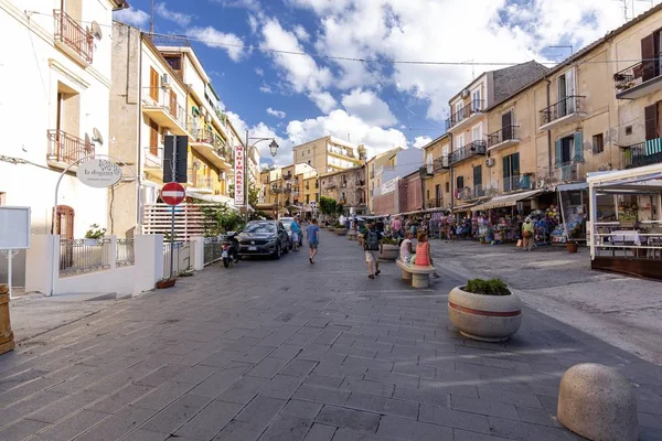 Eylül 2019. İtalya Tropea Aerial Manzarası. Peyzaj arka planı. Yaz sahili geçmişi. İtalya, Avrupa. Doğa manzarası. Cennet plajı. 