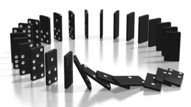 3D domino etkisi animasyon - siyah domino ayakta daire Güz aşağı, aşağıdaki kamera döşer.