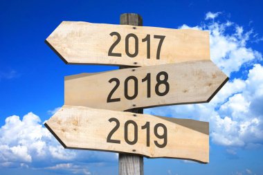 2017, 2018, 2019 - ahşap tabela